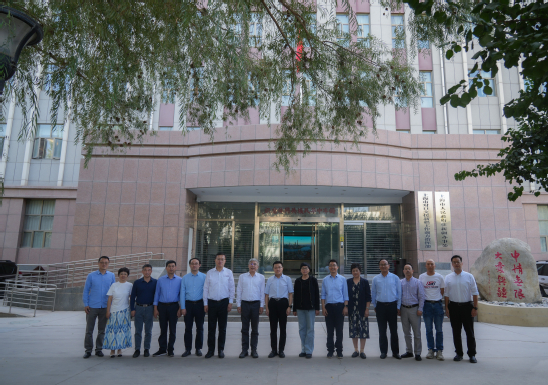  赴上海市對(duì)口支援新疆工作前方指揮部調(diào)研