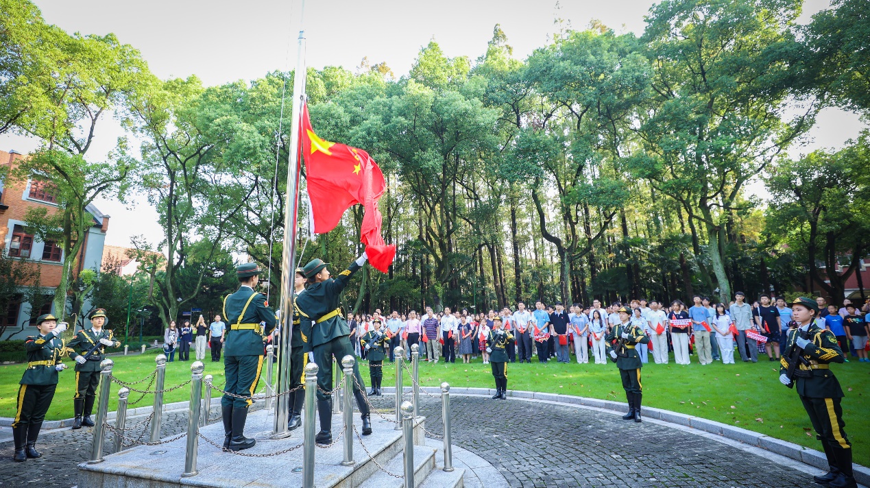 升旗儀式 升旗儀式