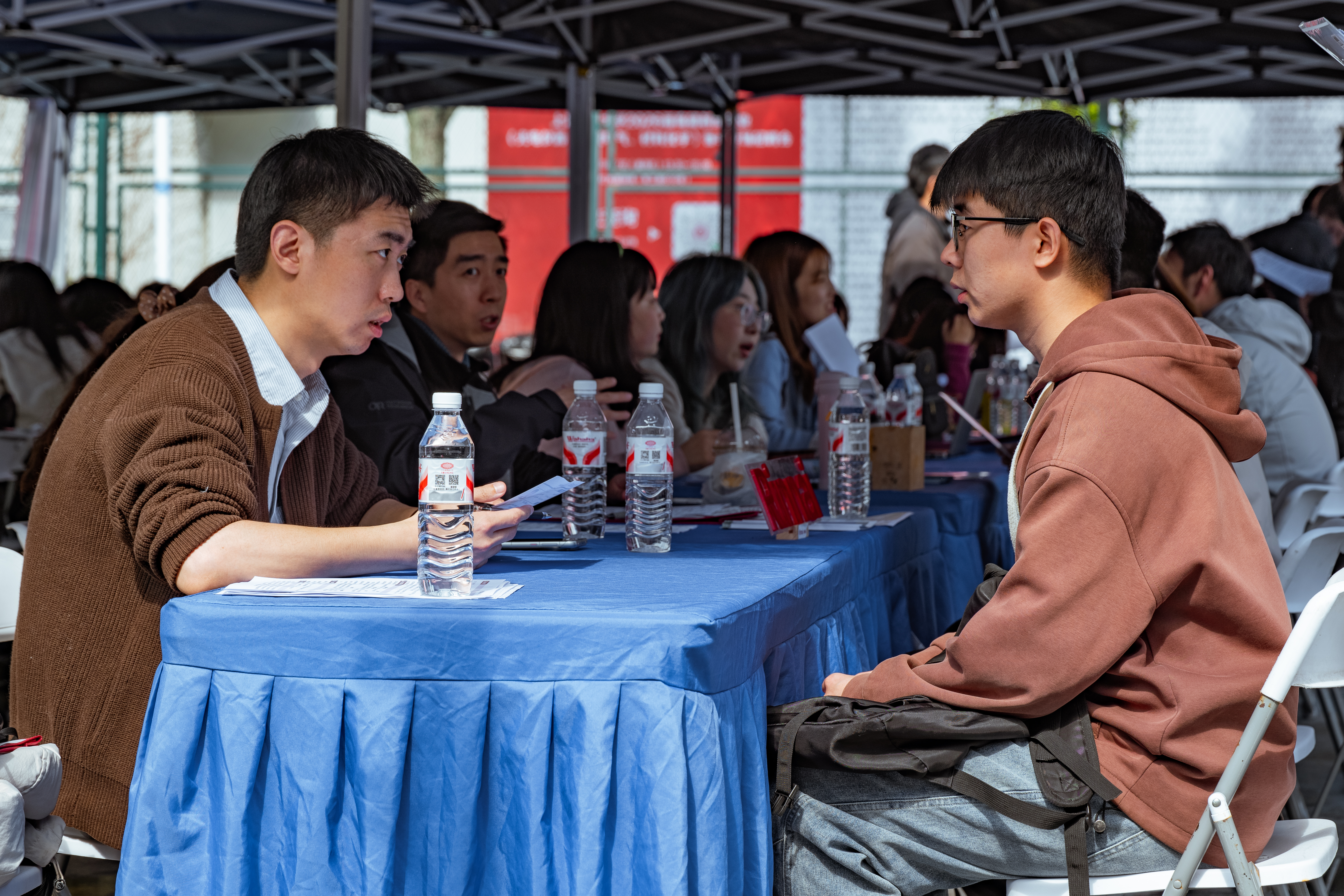 招聘會(huì)現(xiàn)場(chǎng)